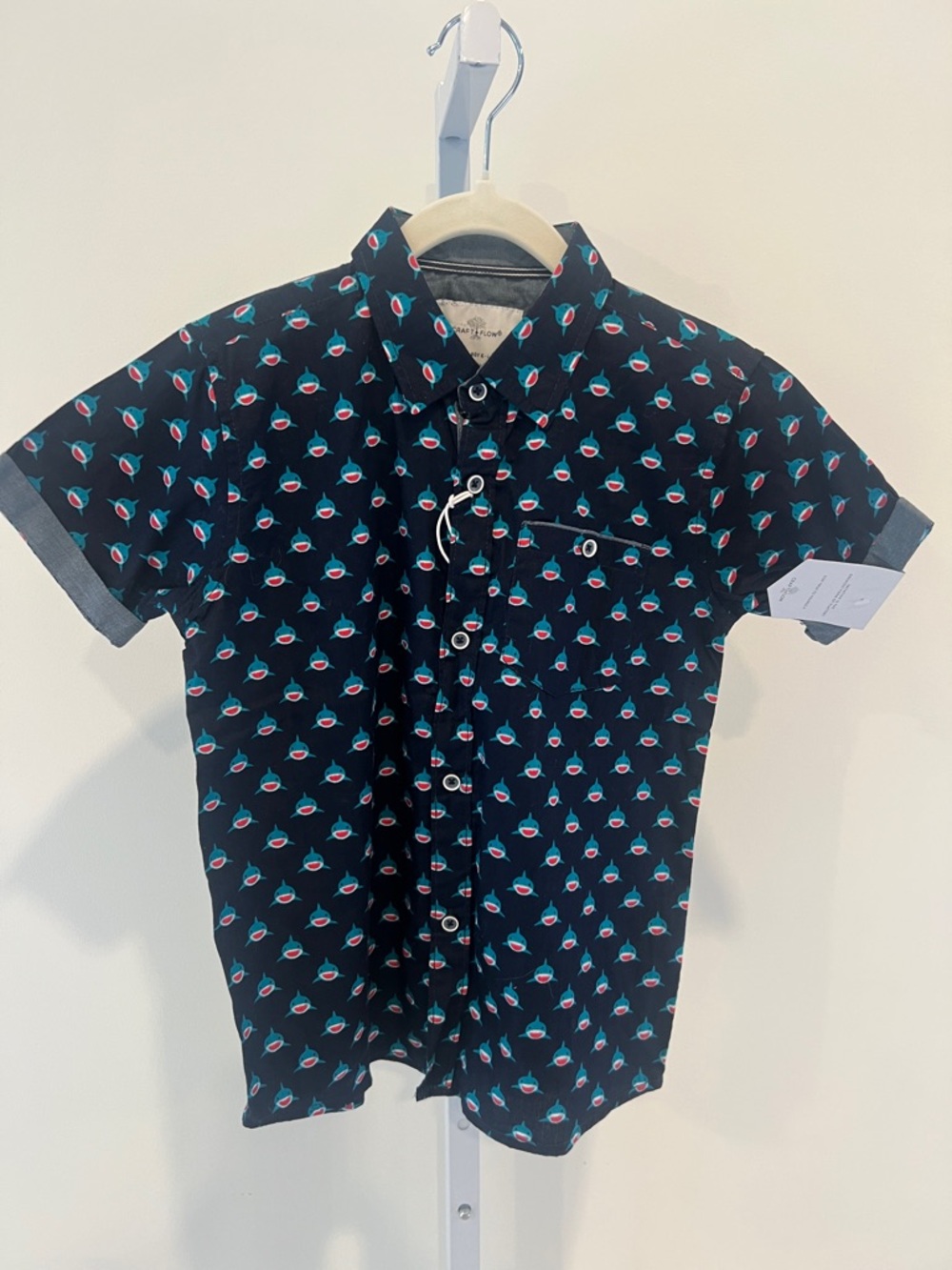 NWT Craft + Flow Baby Shark Print Navy Button Down Short Sleeve Shirt Boys Sz 6